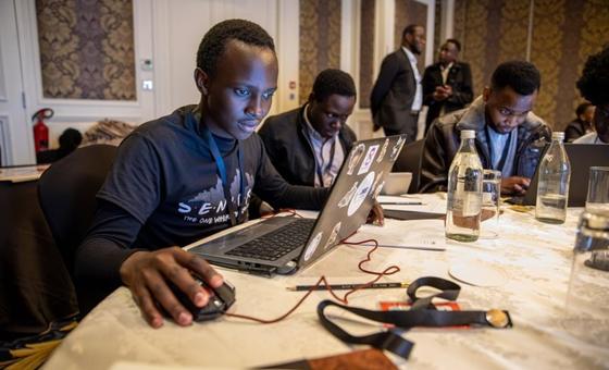 Maratona de inovação juvenil da OIM pode impulsionar soluções migratórias em África